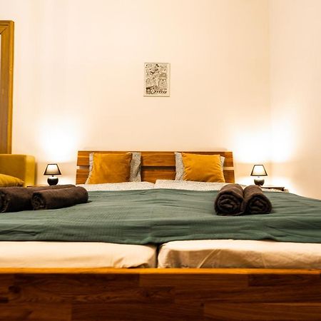 Palace Quarter Suite Budapeşte Dış mekan fotoğraf