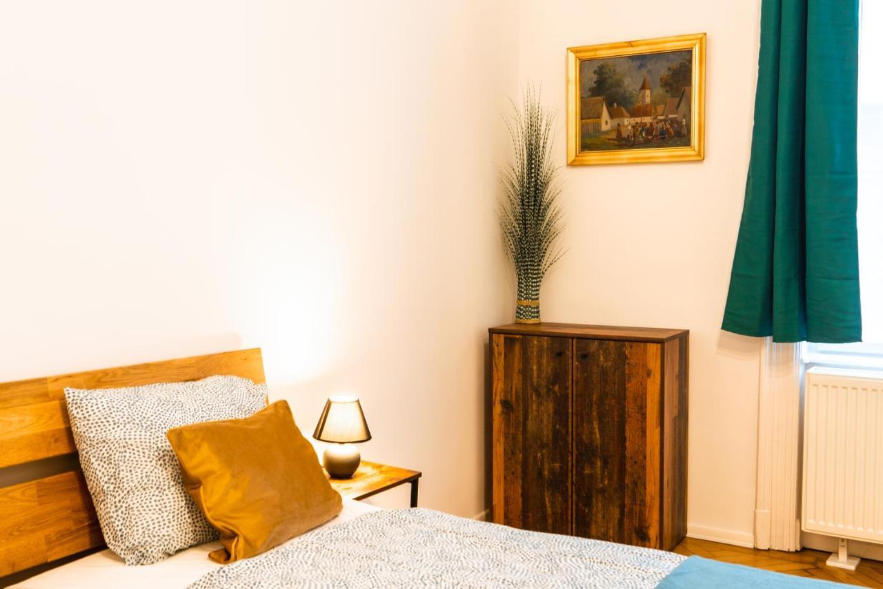 Palace Quarter Suite Budapeşte Dış mekan fotoğraf