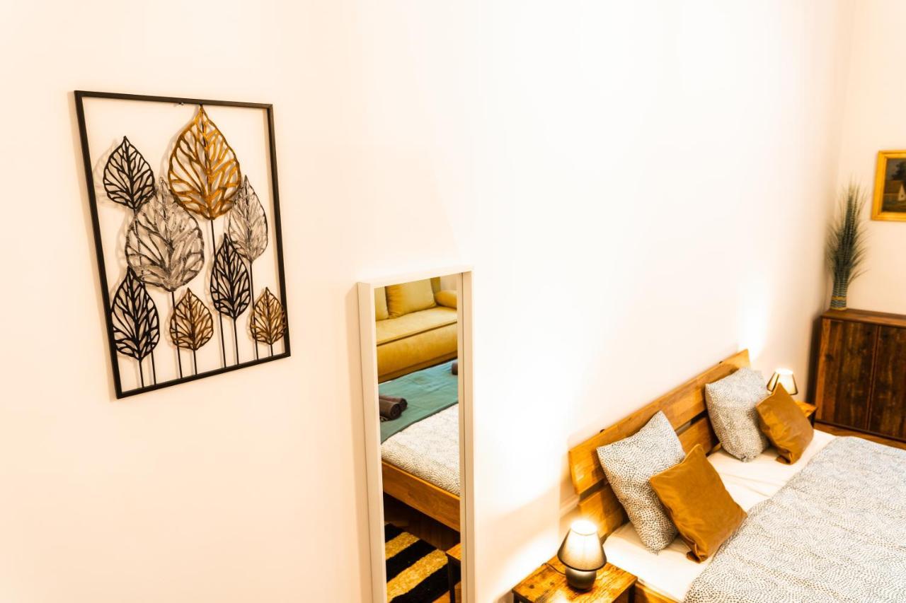 Palace Quarter Suite Budapeşte Dış mekan fotoğraf